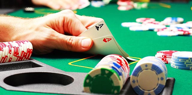 5 Điều Không Nên Làm Khi Chơi Poker Mà Bạn Cần Phải Biết