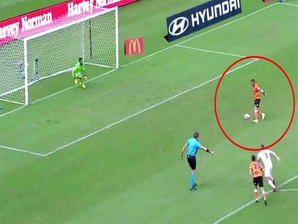 Panenka là gì? Chia Sẻ Kỹ Thuật Đá Paneka Chính Xác Nhất